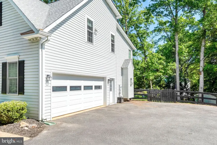 5200 Swain Dr, Warrenton, VA 20187 - #2