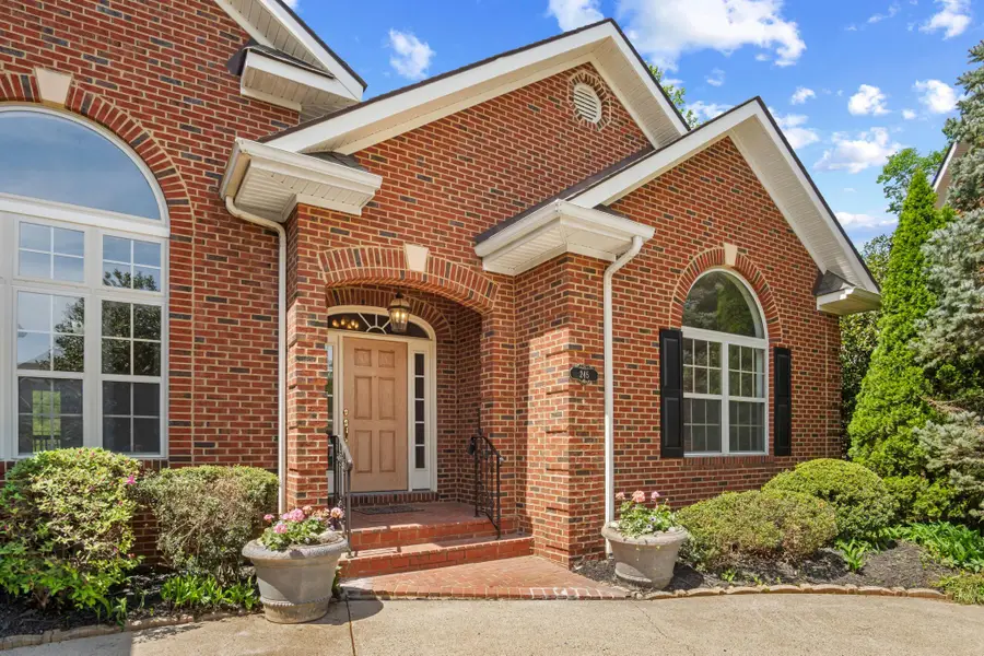 245 Carriage Chase Cir, Warrenton, VA 20186 - #3