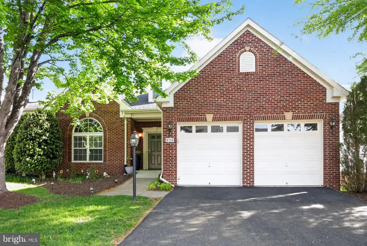 6715 Holly Farm Ln, Warrenton, VA 20187 - #1