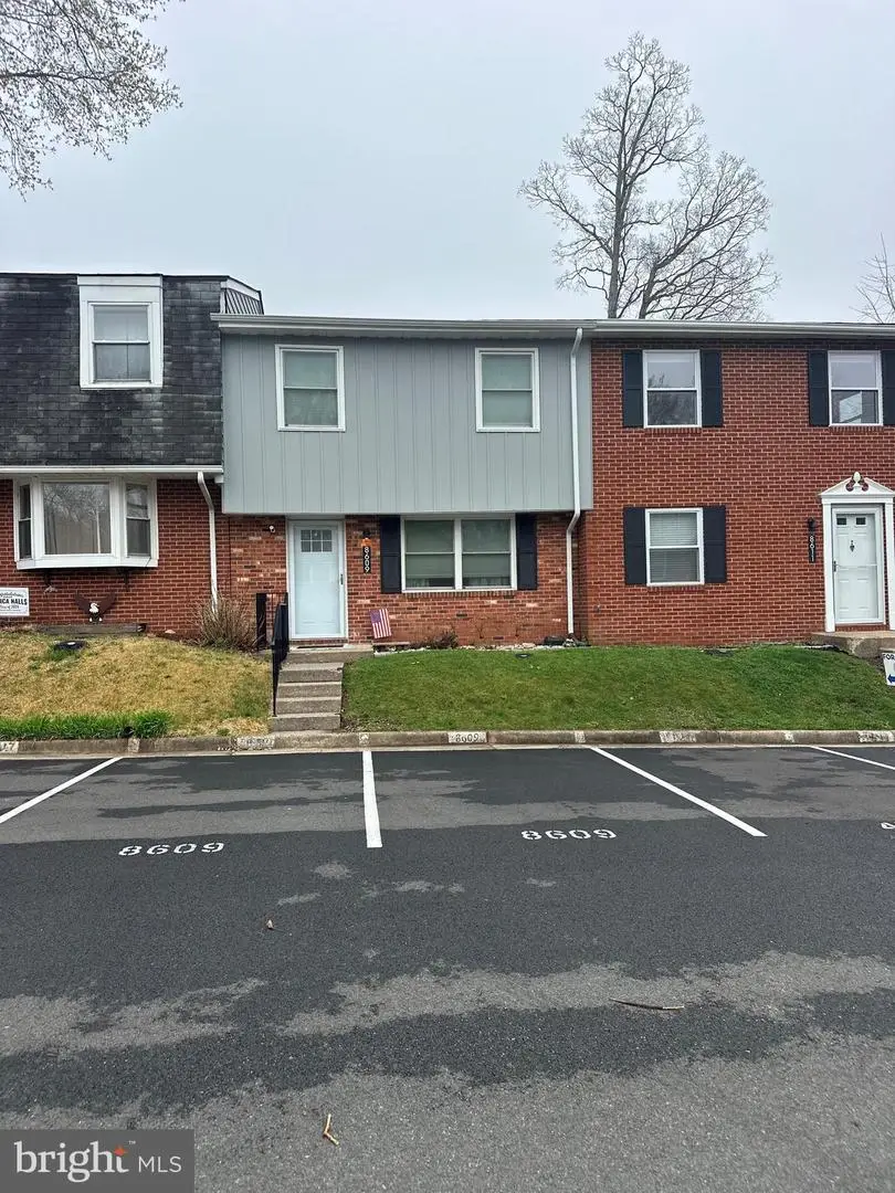 8609 Harrison Ct, Marshall, VA 20115 - #1