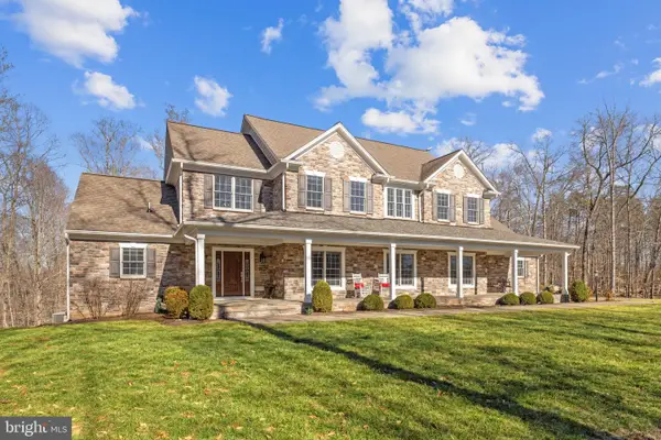 8485 Rogues Rd, WARRENTON, VA 20187