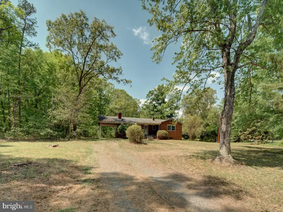 13682 Blackwells Mill Rd, Goldvein, VA 22720 - #2