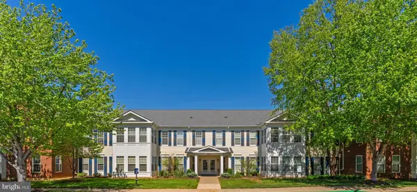 6704 Holly Farm Ln #112, WARRENTON, VA 20187