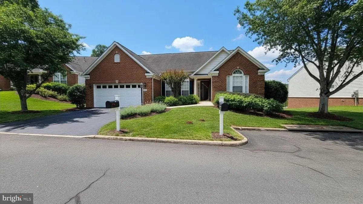 6708 Stream View Ln, Warrenton, VA 20187 - #1