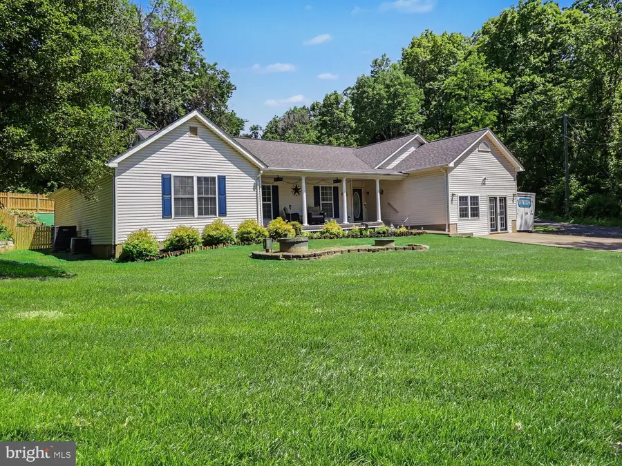 7462 Keith Rd, Warrenton, VA 20186 - #2