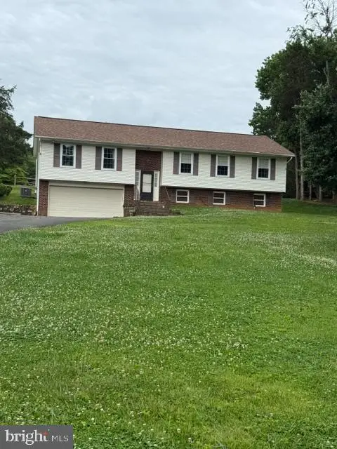 7077 Westmoreland Dr, WARRENTON, VA 20187