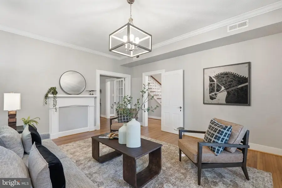 105 E Washington St, Remington, VA 22734 - #3