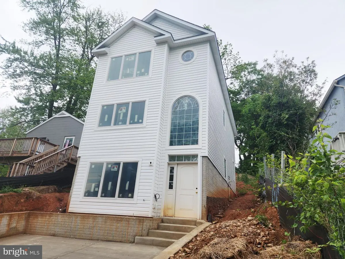 159 Haiti St, Warrenton, VA 20186 - #1