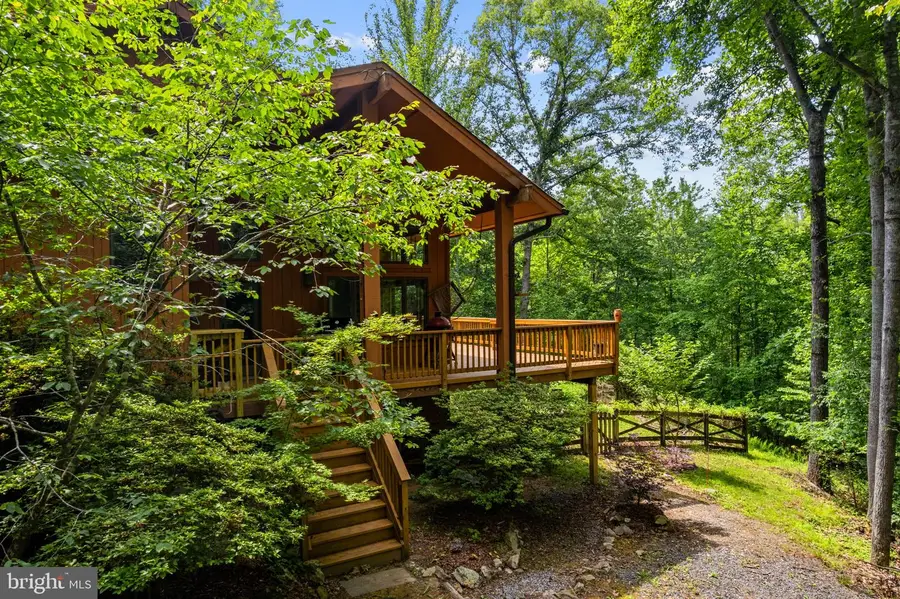7923 Cub Dr, Marshall, VA 20115 - #2