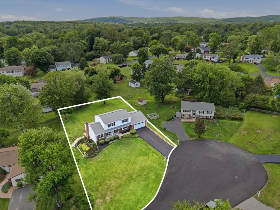 7150 Spotsylvania St, Warrenton, VA 20187 - #2