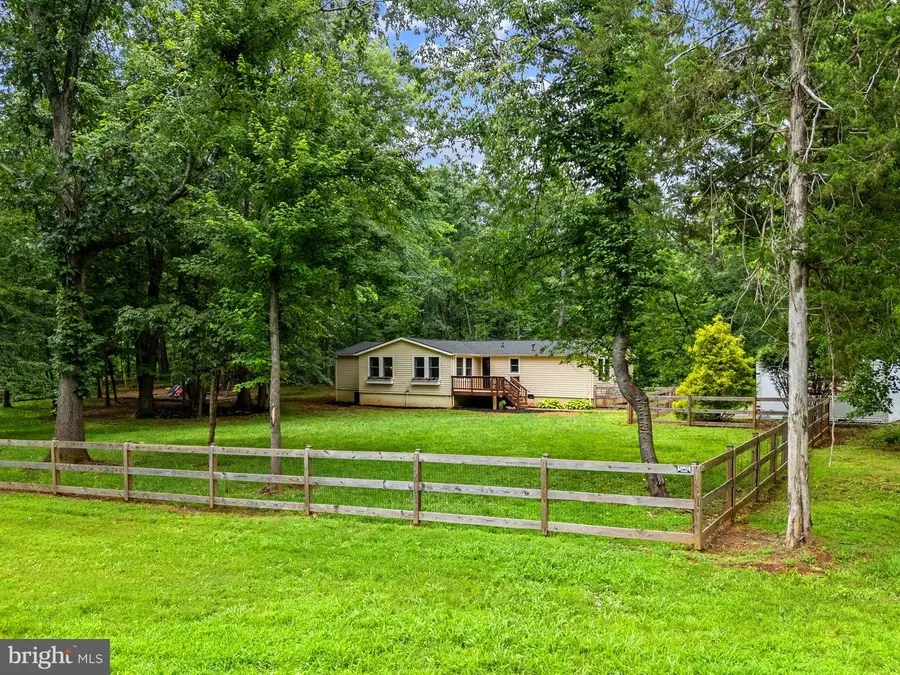 9448 Green Rd, Midland, VA 22728 - #3