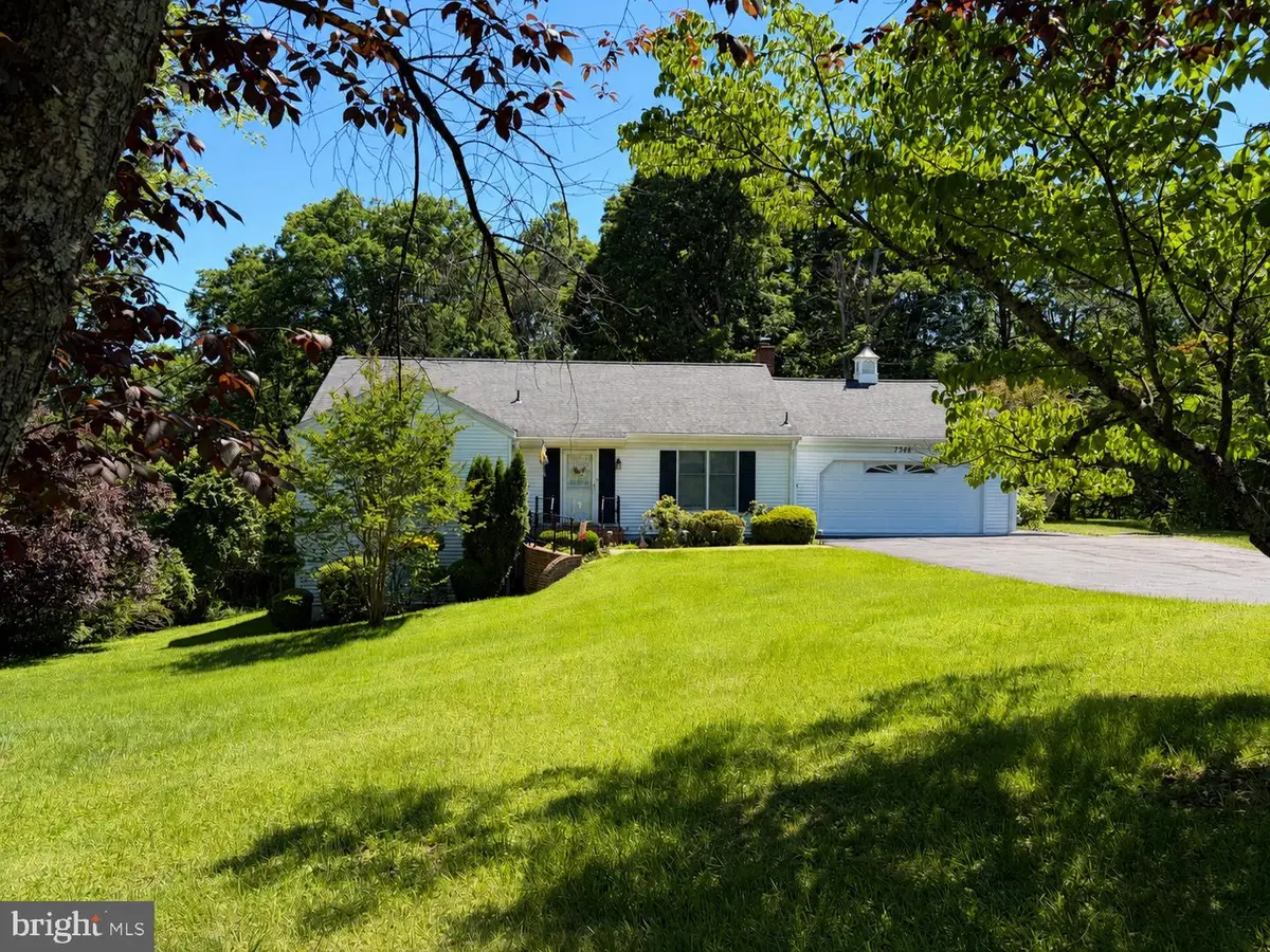 7386 Stuart, Warrenton, VA 20187 - #1