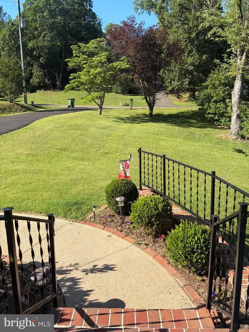 7386 Stuart, Warrenton, VA 20187 - #2