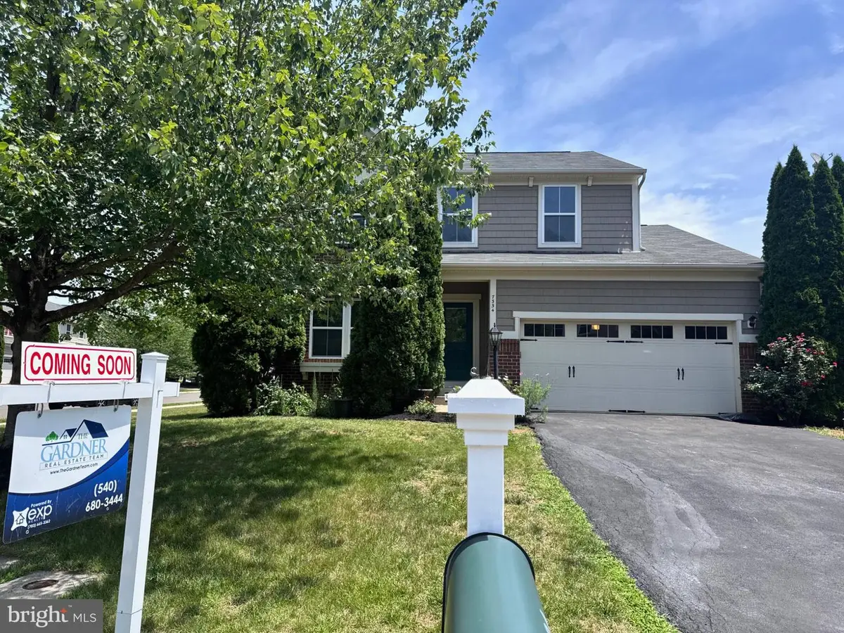 7334 Lake Willow Ct, Warrenton, VA 20187 - #1