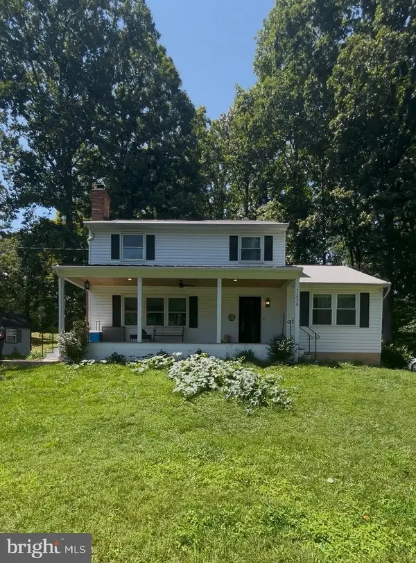 7238 Greenwich Rd, NOKESVILLE, VA 20181