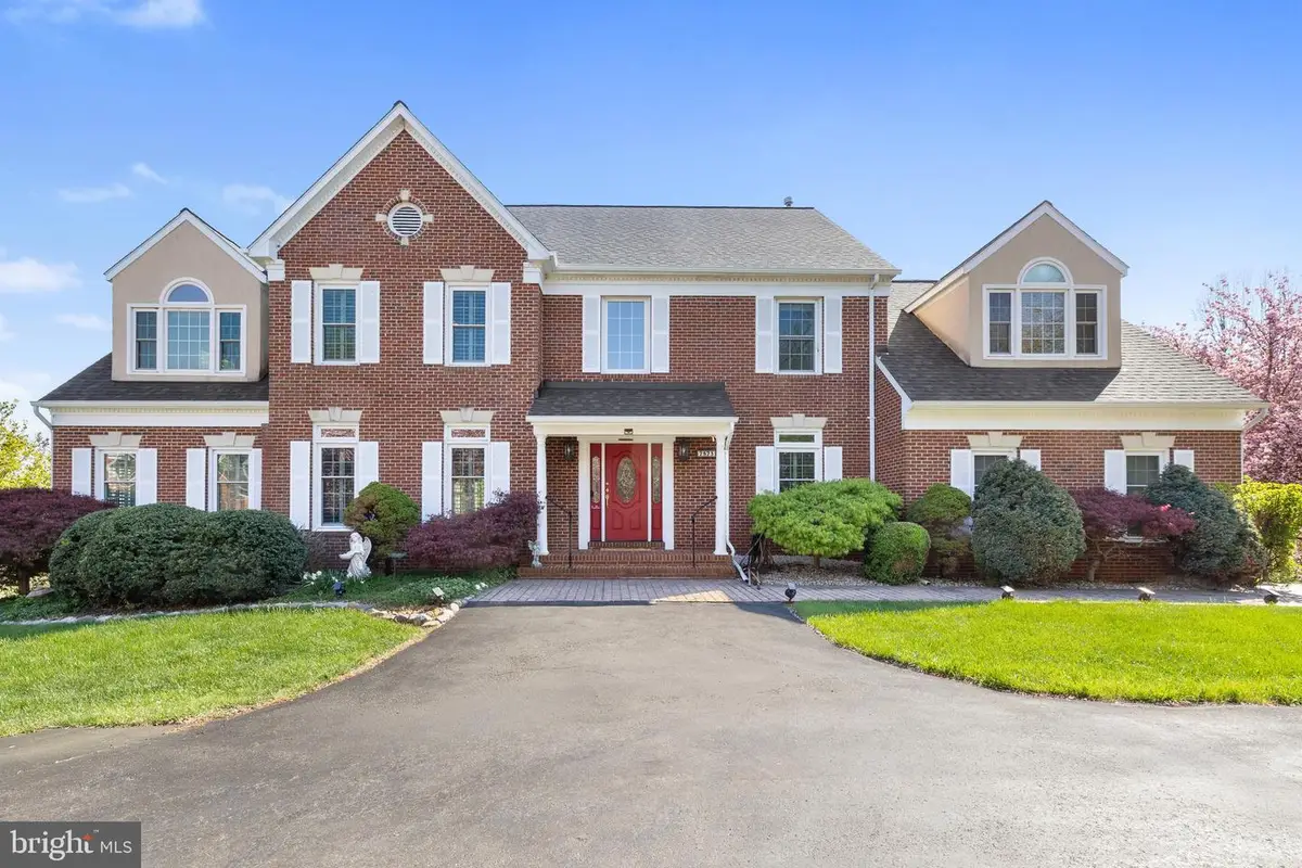 7573 Fusilier Dr, Warrenton, VA 20186 - #1