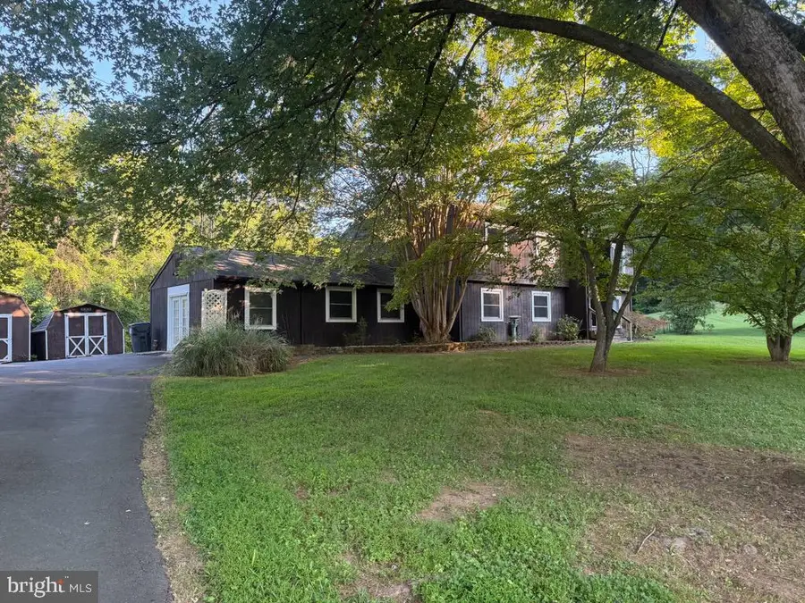 7197 N Starcrest Dr, Warrenton, VA 20187 - #2