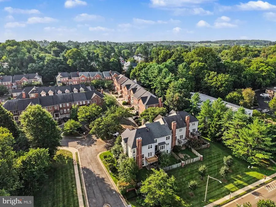 102 Mosby Cir, Warrenton, VA 20186 - #2