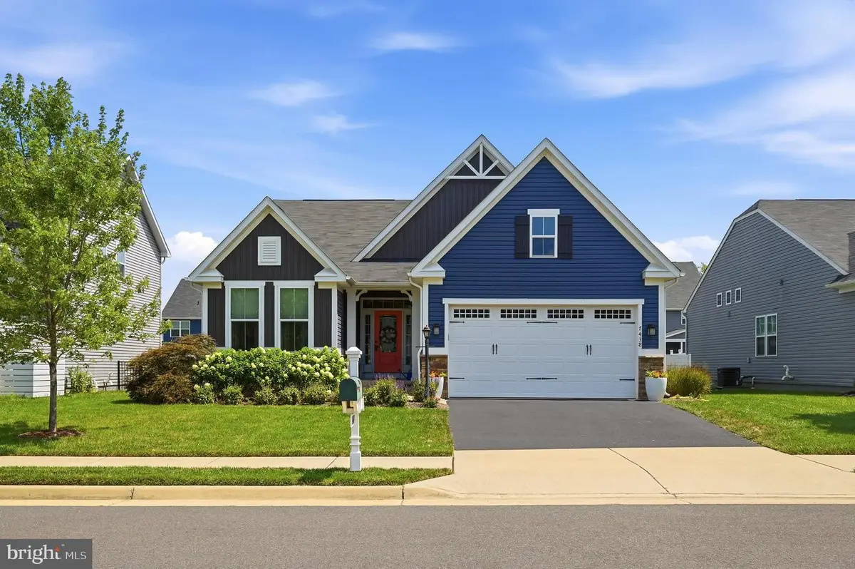 7438 Lake Willow Ct, Warrenton, VA 20187 - #1