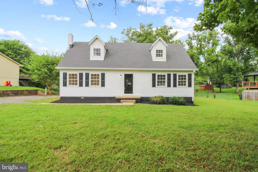 7130 Alleghany St, Warrenton, VA 20187 - #2