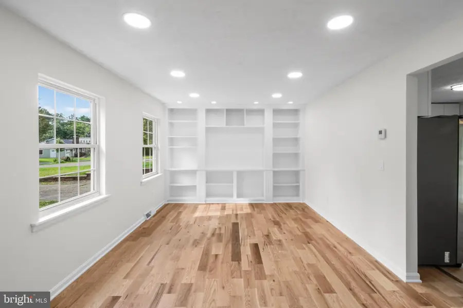 7130 Alleghany St, Warrenton, VA 20187 - #3