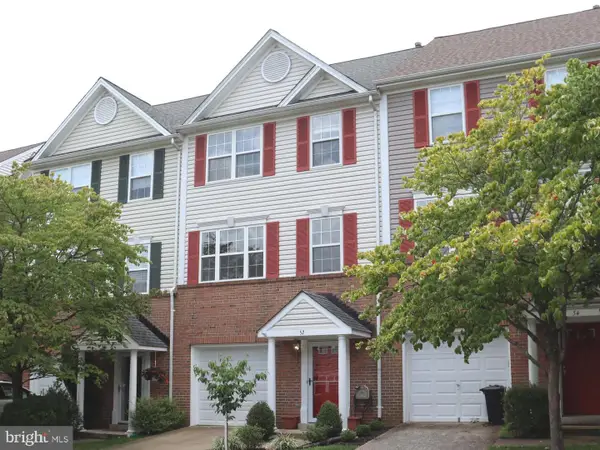 52 Quarterpole Ct, WARRENTON, VA 20186