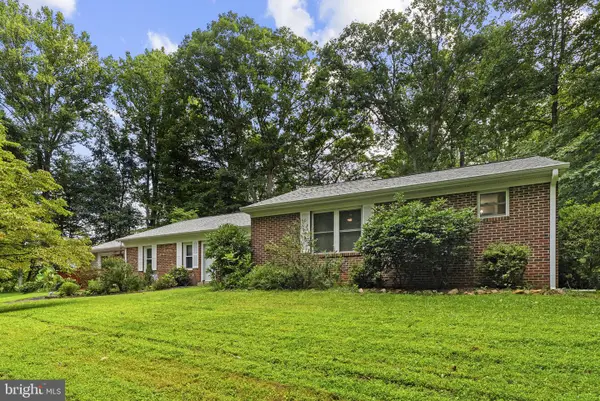 7401 Little Ct, WARRENTON, VA 20187
