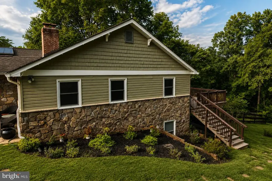 8256 Lock Ln, Warrenton, VA 20186 - #3