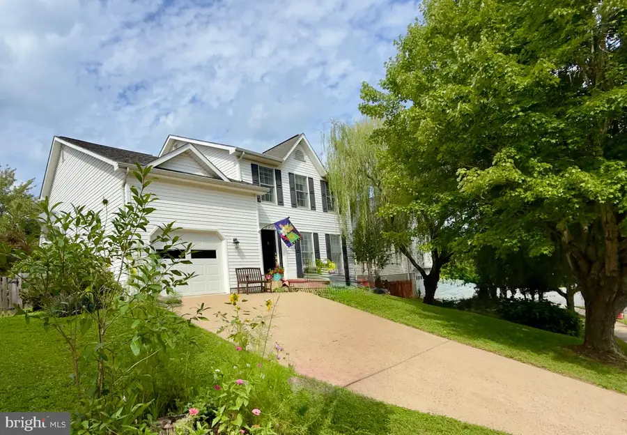 241 Breezewood Dr, Warrenton, VA 20186 - #2