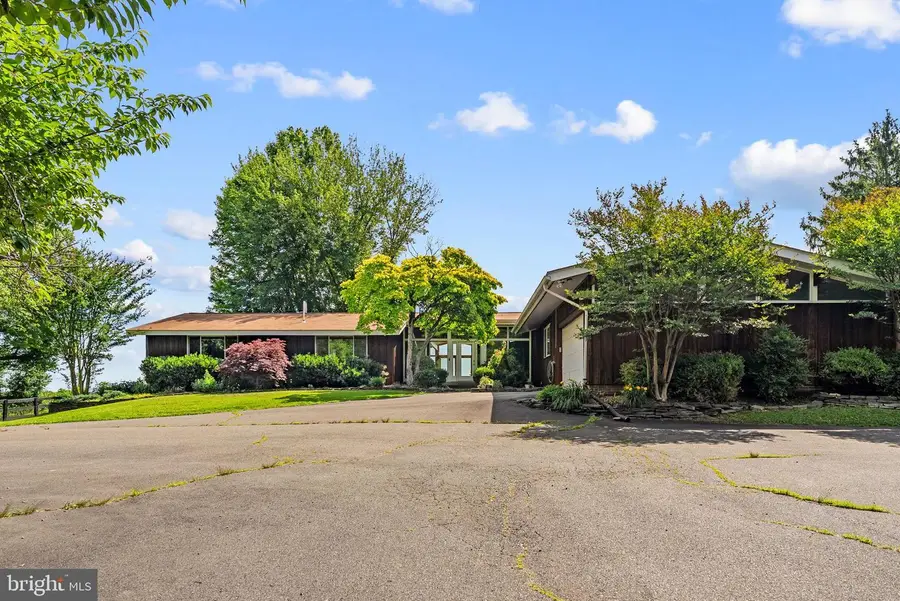 5114 Laurel Ln, Broad Run, VA 20137 - #2