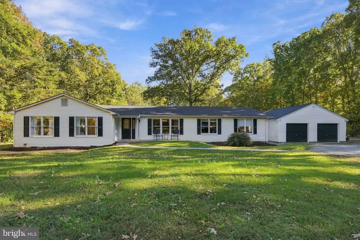 13177 Golden Dr, Sumerduck, VA 22742 - #1