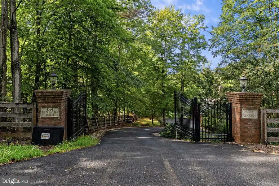 4514 Den Haag Rd, Warrenton, VA 20187 - #3