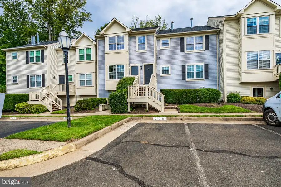 712-b Cedar Crest Dr #b, Warrenton, VA 20186 - #3
