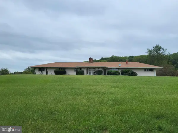4567 Lakeside Ct, MARSHALL, VA 20115