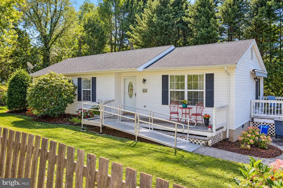 145 Moser Rd, Warrenton, VA 20186 - #1