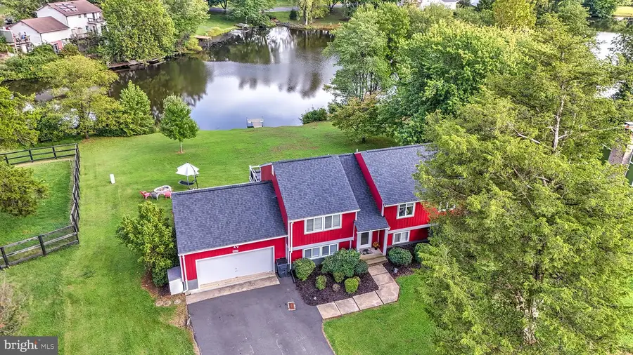 6444 Lancaster Dr, Warrenton, VA 20187 - #2
