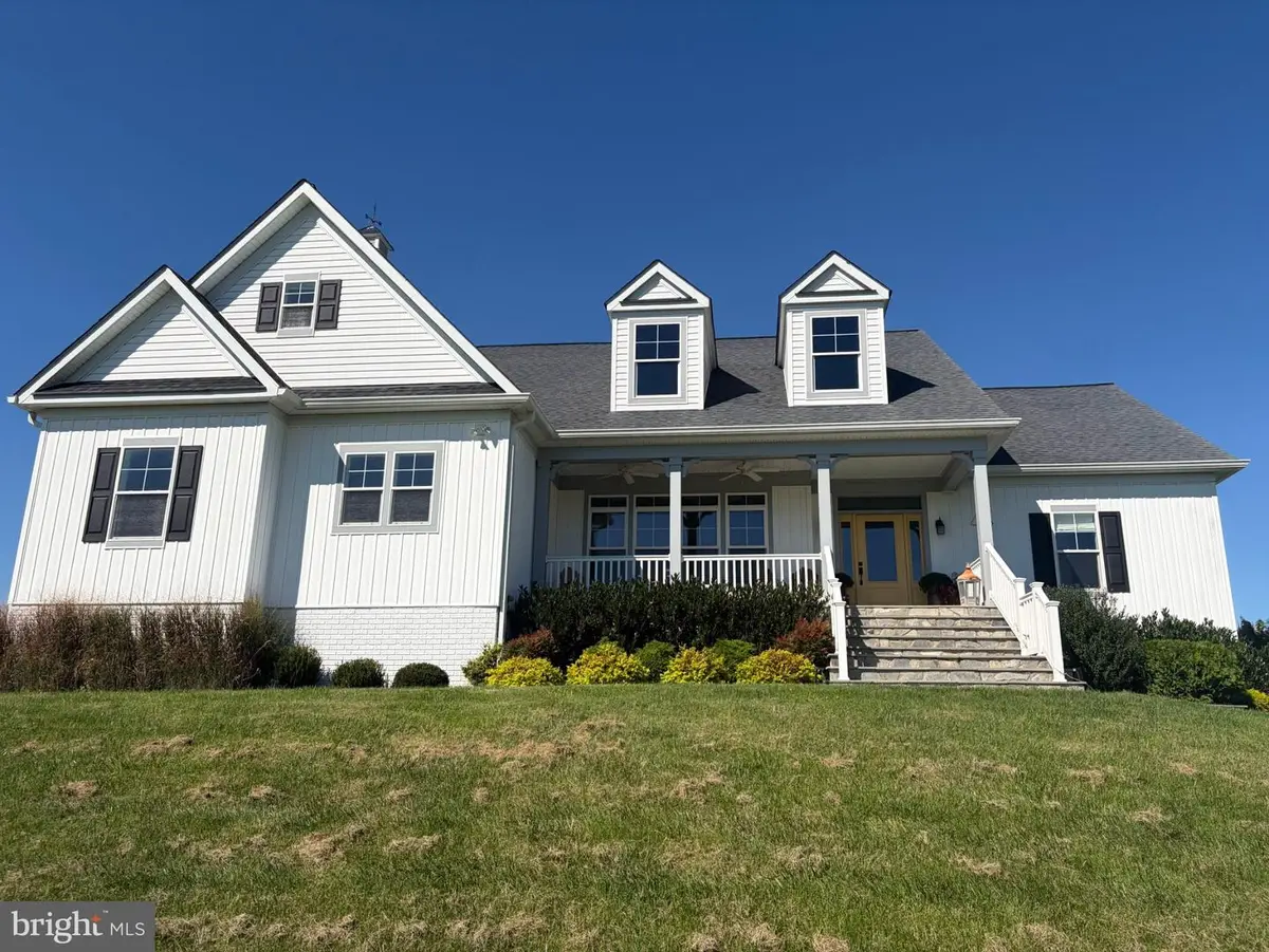 9593 Springs Rd, Warrenton, VA 20186 - #1