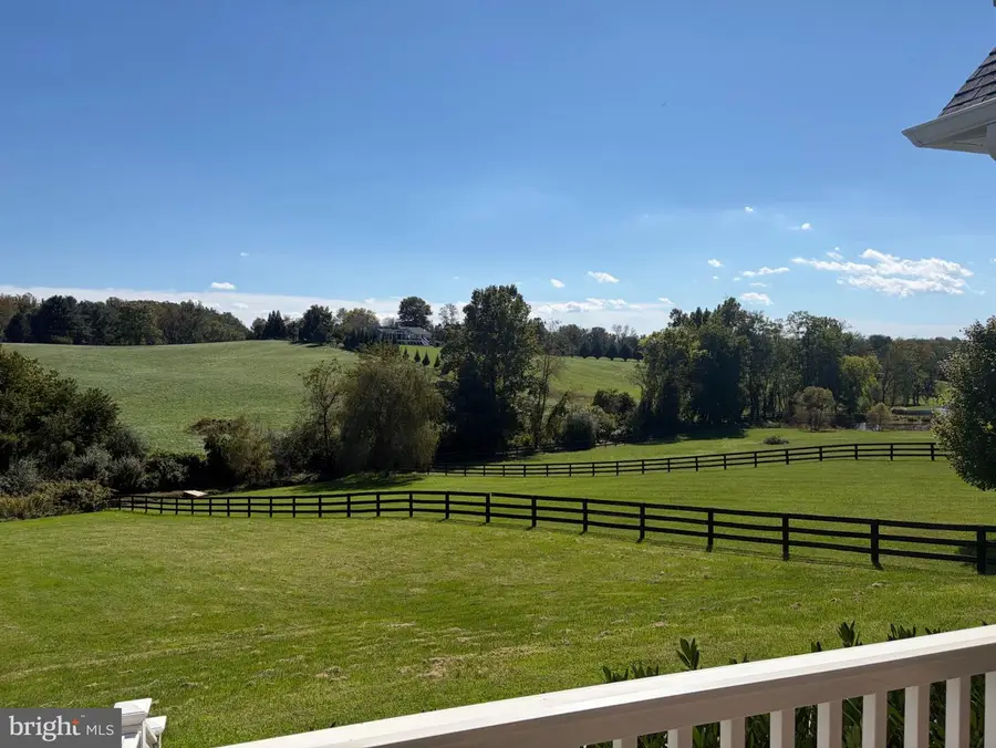 9593 Springs Rd, Warrenton, VA 20186 - #2