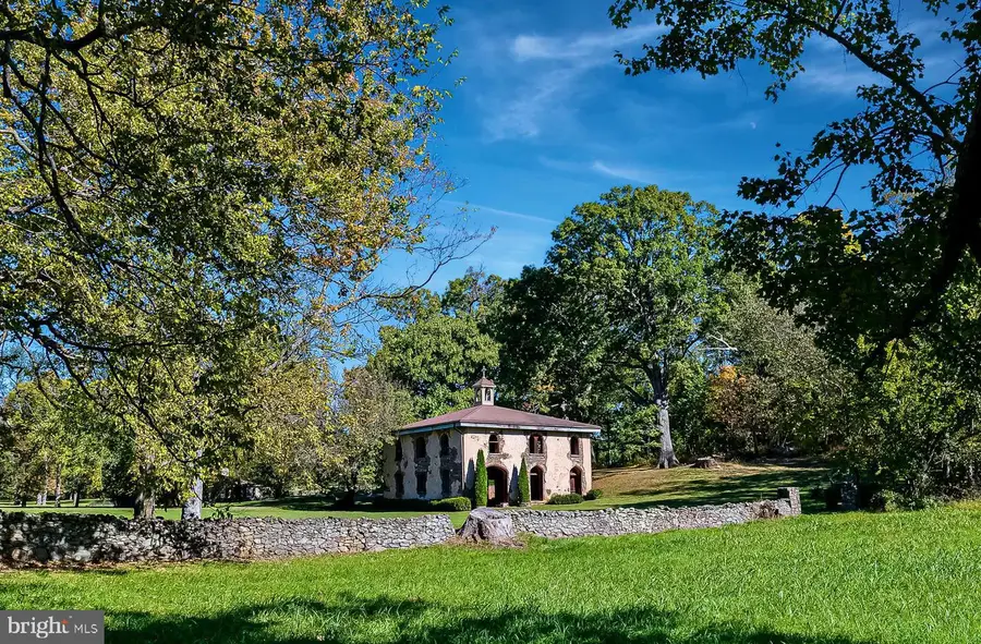 1610 Delaplane Grade Rd, Upperville, VA 20184 - #3