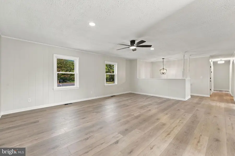 7913 Sir Topas Dr, Warrenton, VA 20186 - #3