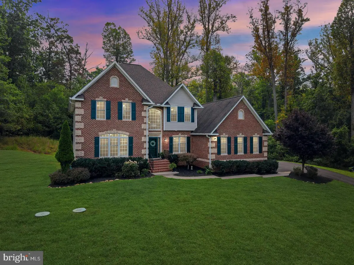 6743 Breezy Dr, Warrenton, VA 20187 - #1