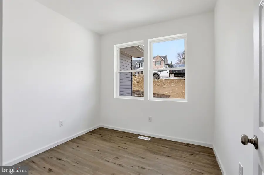 607 South Lakeview, Cross Junction, VA 22625 - #2