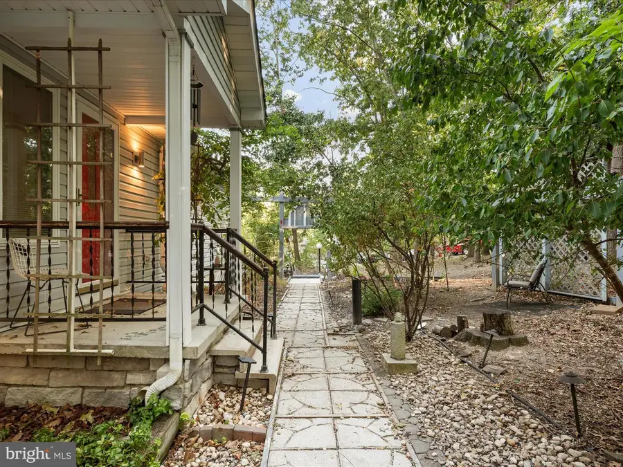 102 Divot Pl, Cross Junction, VA 22625 - Image #2