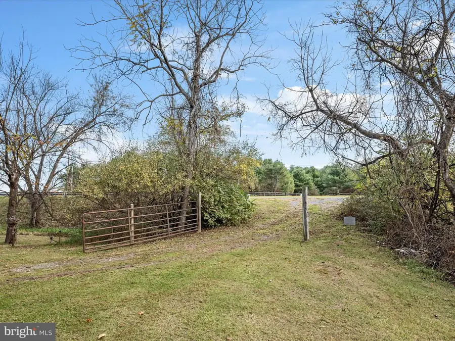 6530 N. Frederick Pike, Cross Junction, VA 22625 - Image #2