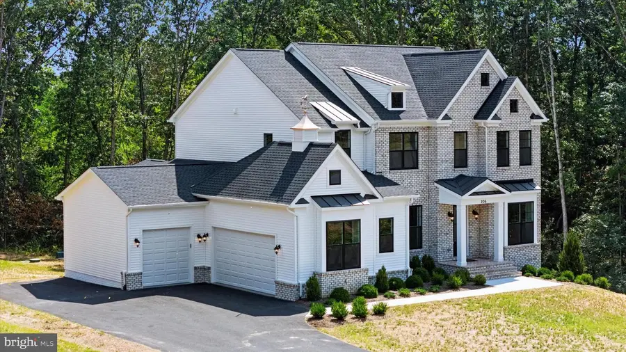 206 Covey Ln, Winchester, VA 22602 - Image #2