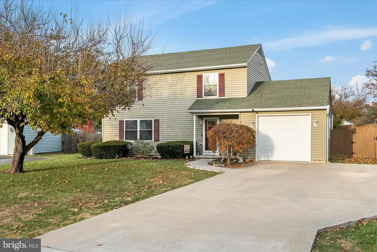 207 Killdeer Rd, Stephens City, VA 22655 - Image #1