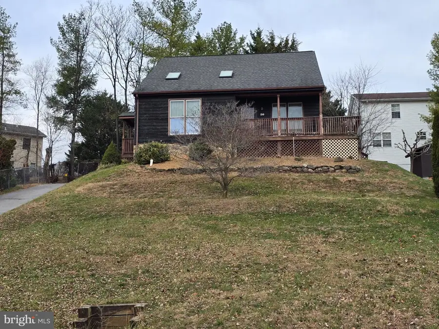 114 Woodys Pl, Winchester, VA 22602 - Image #2