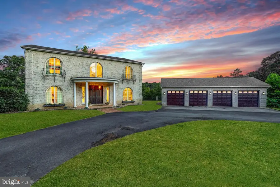 207 West View Dr Dr, Winchester, VA 22603 - Image #2