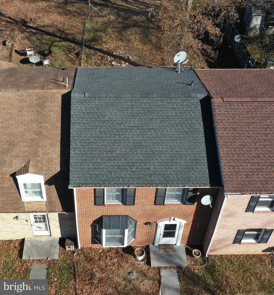 143 Buckingham Dr, Stephens City, VA 22655 - Image #2