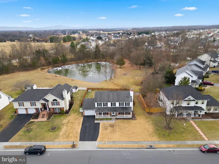 105 Driftwood Dr, Stephens City, VA 22655 - Image #2